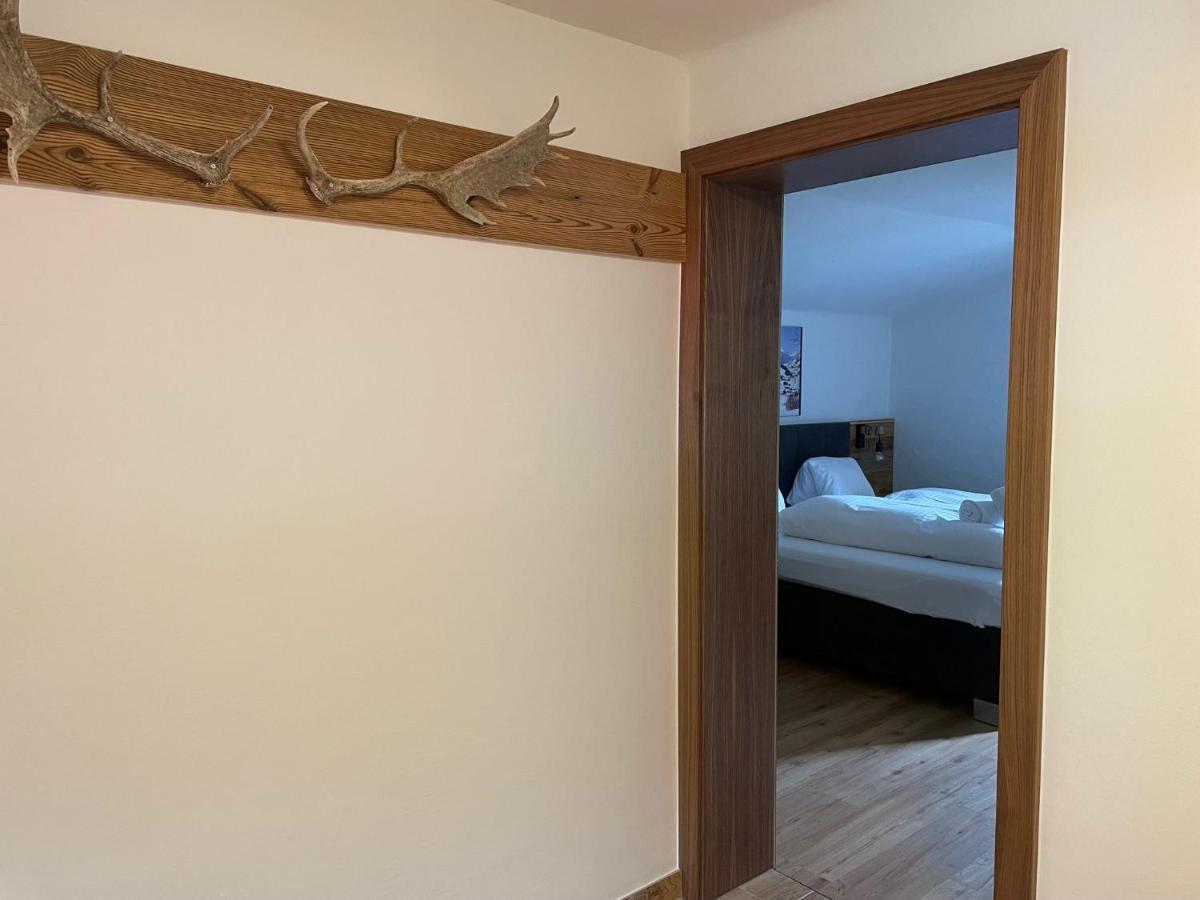 Apartament Haus Willibald Saalbach-Hinterglemm Zewnętrze zdjęcie