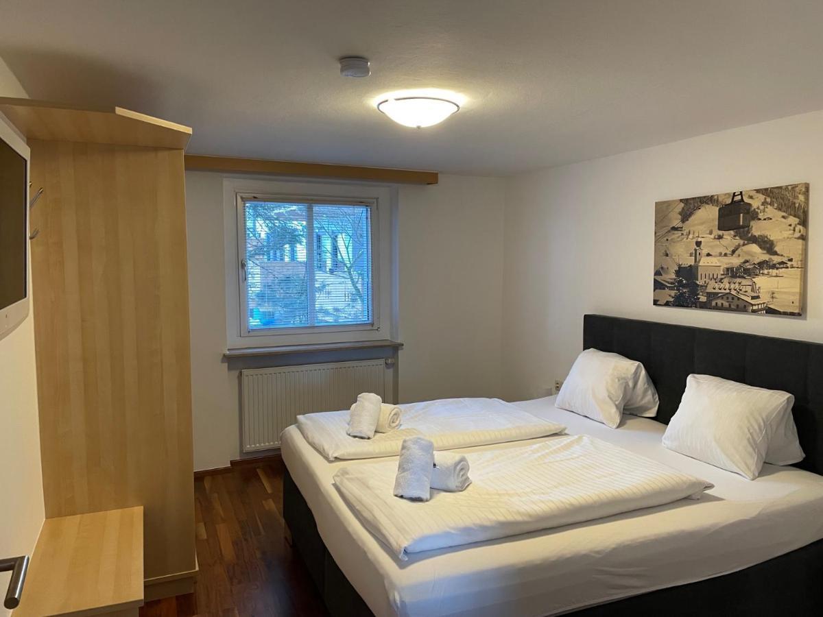 Apartament Haus Willibald Saalbach-Hinterglemm Zewnętrze zdjęcie