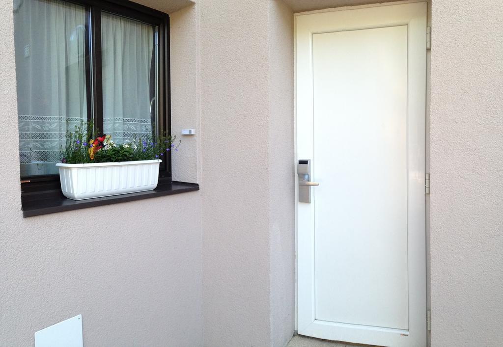 Apartament Haus Willibald Saalbach-Hinterglemm Zewnętrze zdjęcie