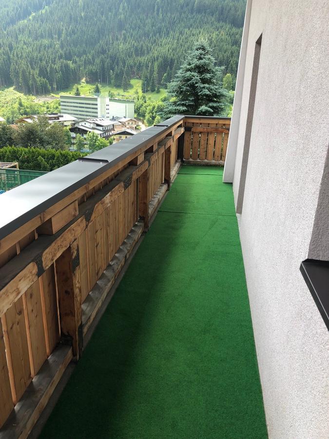 Apartament Haus Willibald Saalbach-Hinterglemm Zewnętrze zdjęcie