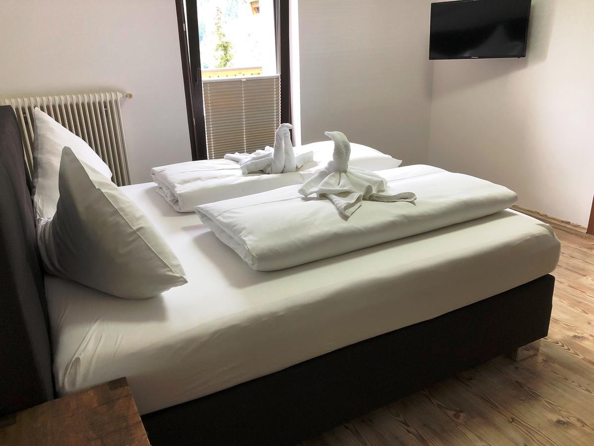 Apartament Haus Willibald Saalbach-Hinterglemm Zewnętrze zdjęcie
